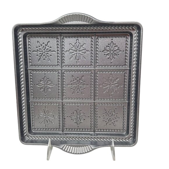 Nordic Ware Snowflake Shortbread Pan Cast Aluminum USA Holiday Baking Mold - Picture 1 of 14